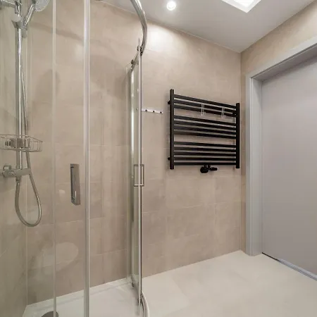 Z Balkonem 408 Sauna & Jacuzzi *